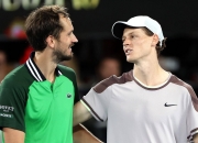 开云体育登录-澳网险胜联合杯，梅德韦杰夫扛起全队