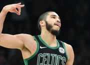 开云平台-江苏队横扫鹈鹕，塔图姆高光表现