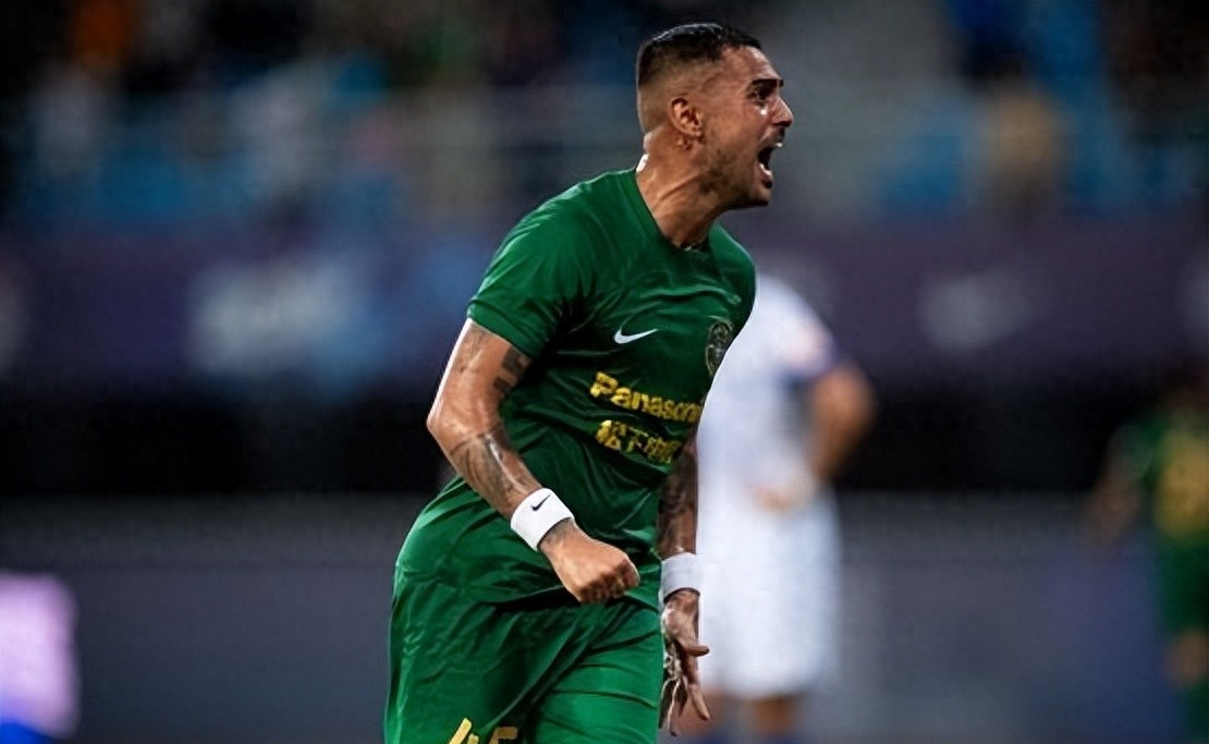 上港主场告捷，轻松拿下对手