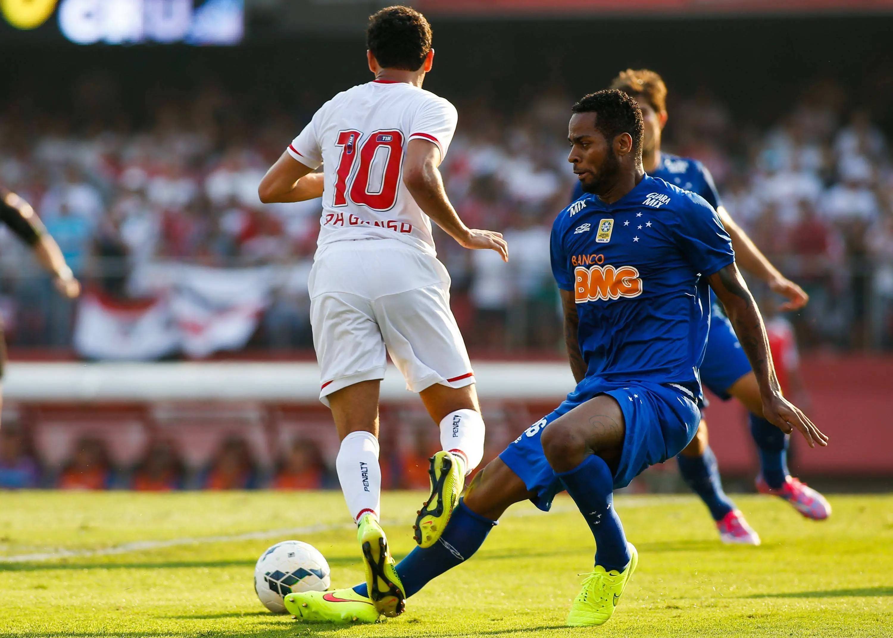 欧洲强队遇上顽强亚洲对手，双方都不让步