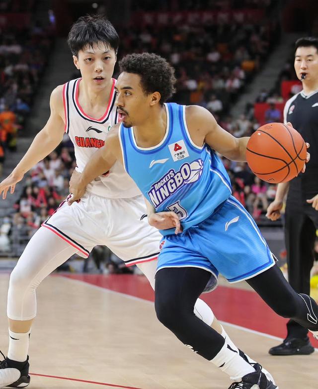 气氛紧张，对手实力强劲，谁能胜出？的简单介绍