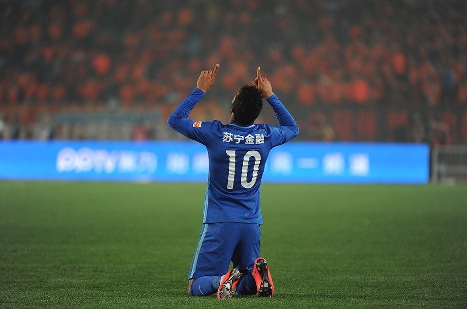 国安客场逼平天海，苏宁险胜深圳的简单介绍