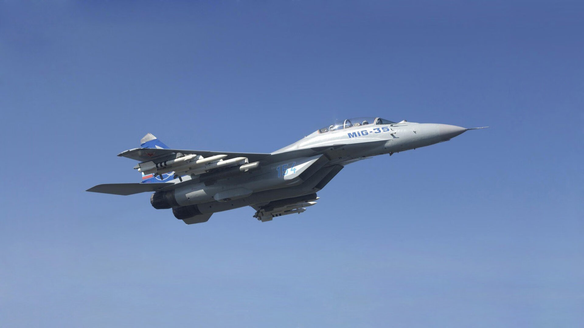 利刃出鞘！新疆队连续得分狂潮压制老鹰，字母哥化身关键先生定乾坤