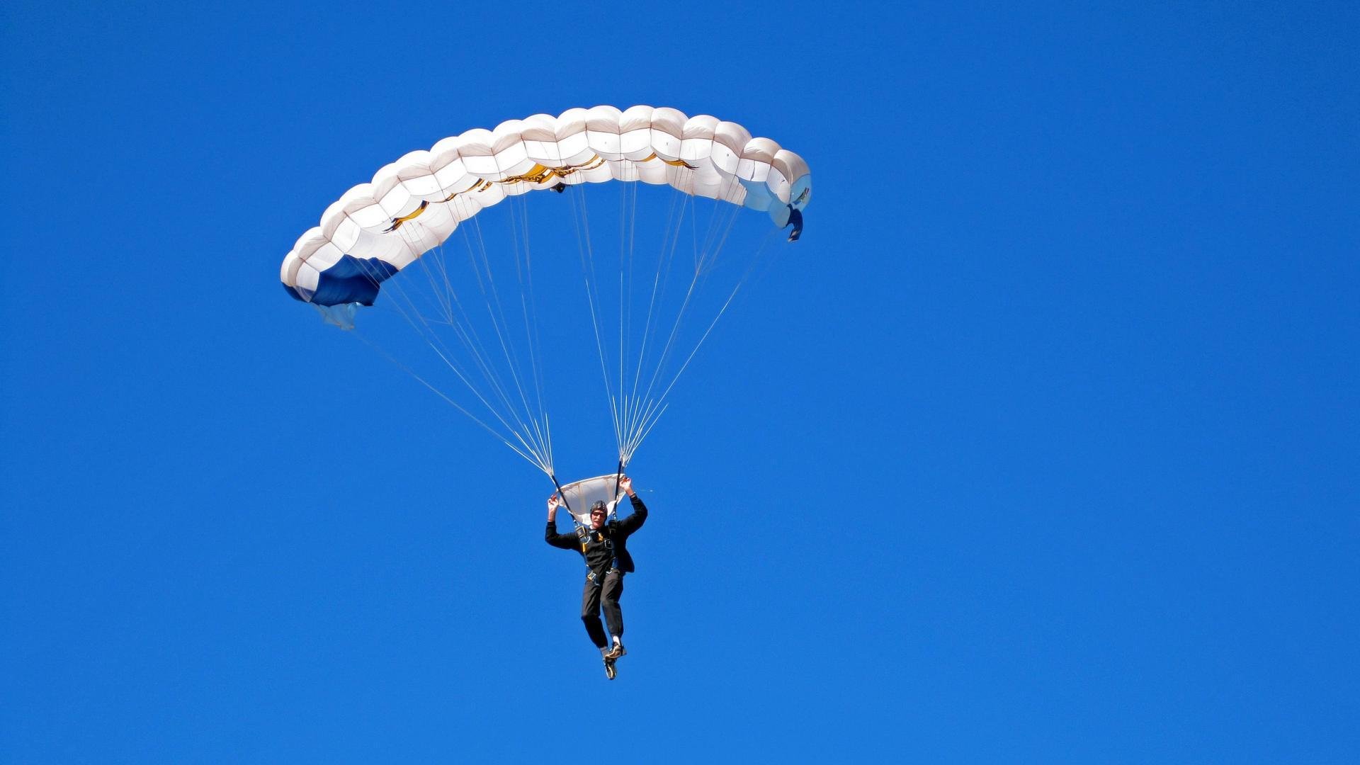 巨人杀手传奇,广厦斩落不可一世的公牛,贝恩靠降维打击持续制造杀伤