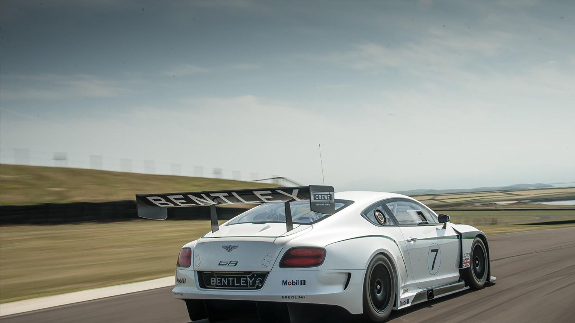 我看着他打爆了整条防线，2026世界杯之夜的唯一性