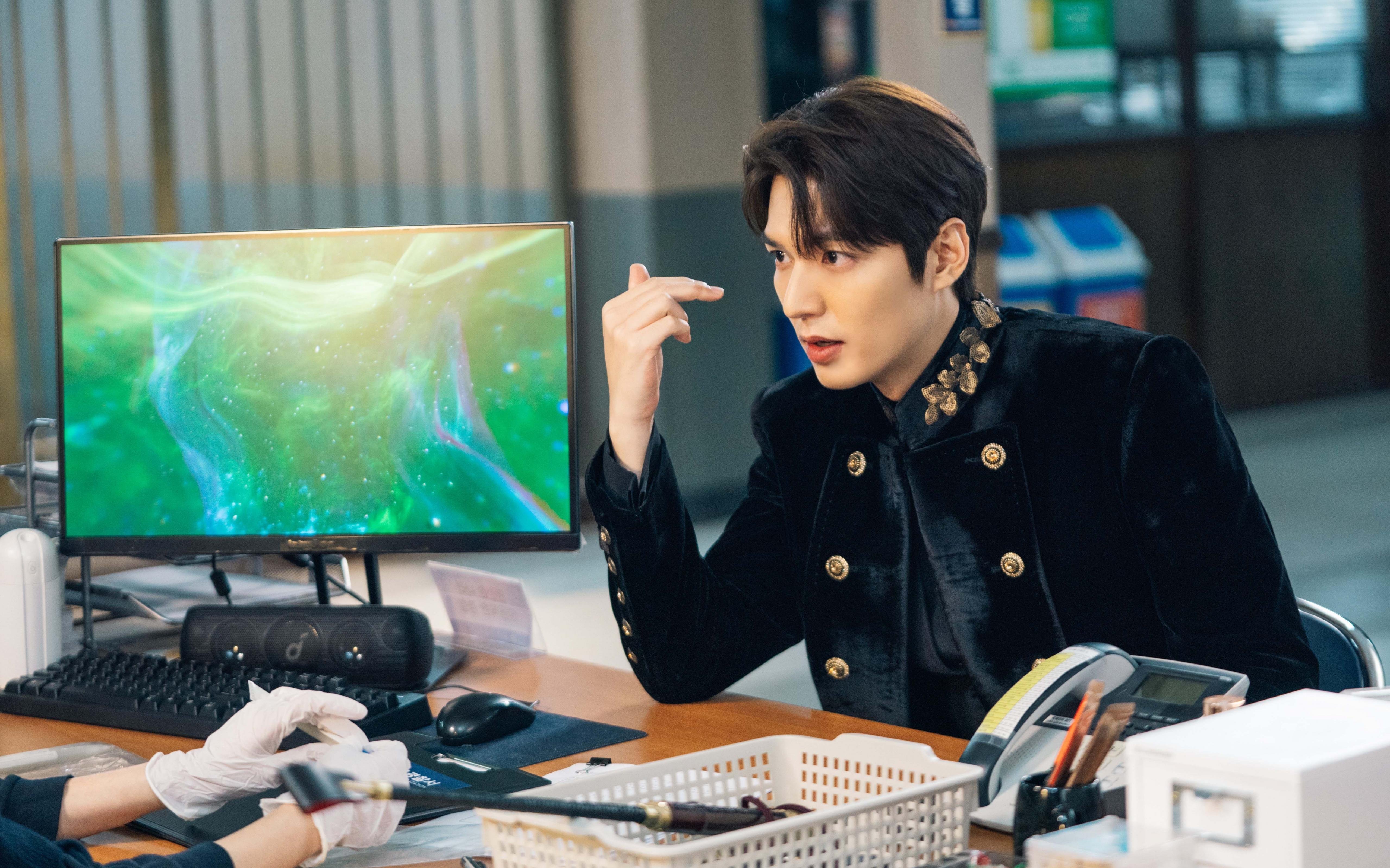 跨越时空的一脚,当勒沃库森掀翻安哥拉,京多安如何改写现实?